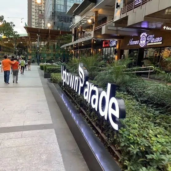 Ξενοδοχείο με διαμερίσματα Luxestaysmnl Parisian Charm 1Br Suite Pool Gym 400Mbps Wifi Netflix Amazing City View Taguig Φιλιππίνες