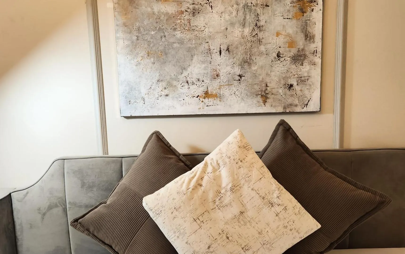 Ξενοδοχείο με διαμερίσματα Luxestaysmnl Parisian Charm 1Br Suite Pool Gym 400Mbps Wifi Netflix Amazing City View Taguig