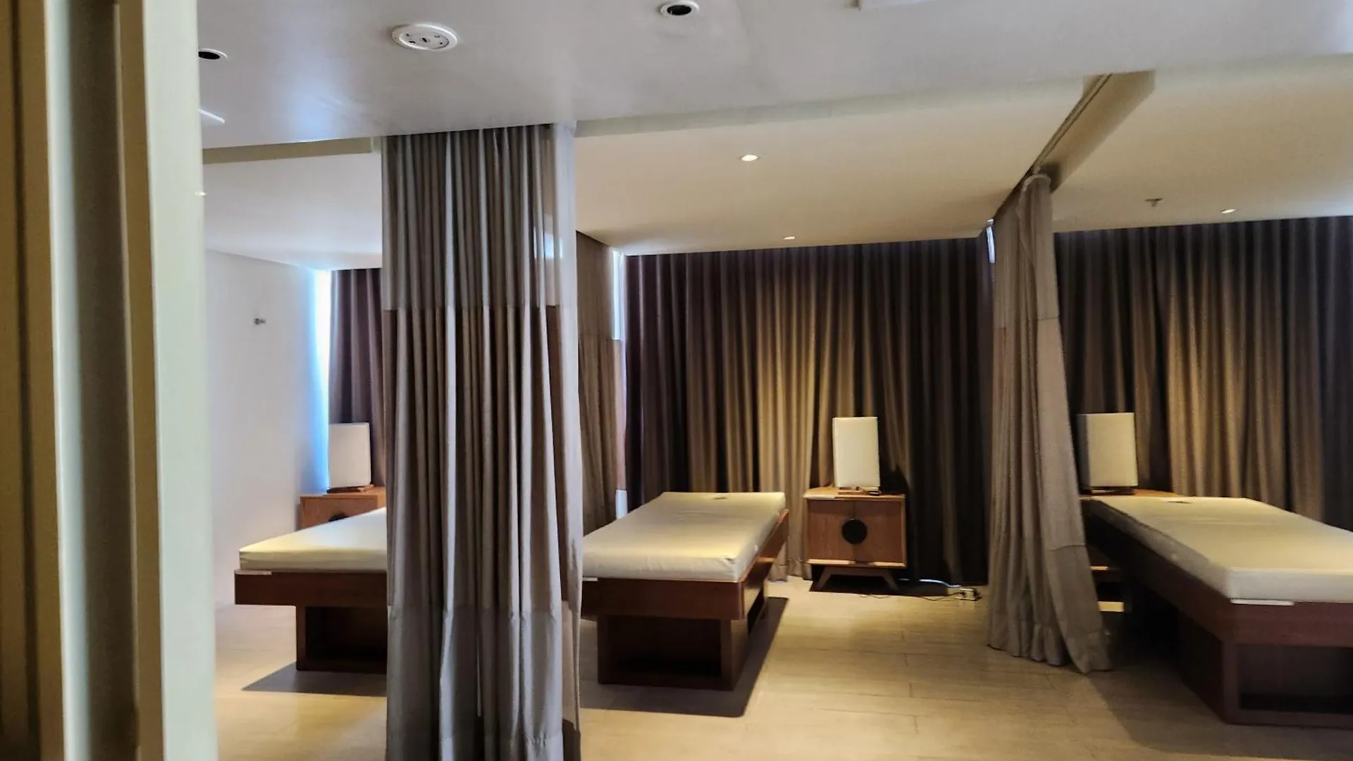 Ξενοδοχείο με διαμερίσματα Luxestaysmnl Parisian Charm 1Br Suite Pool Gym 400Mbps Wifi Netflix Amazing City View Taguig Φιλιππίνες