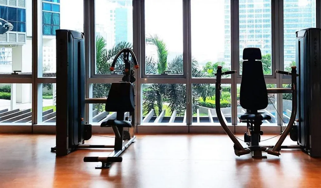 Luxestaysmnl Parisian Charm 1Br Suite Pool Gym 400Mbps Wifi Netflix Amazing City View Taguig 0*,  Φιλιππίνες