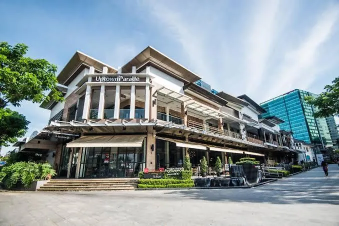 Luxestaysmnl Parisian Charm 1Br Suite Pool Gym 400Mbps Wifi Netflix Amazing City View Taguig Φιλιππίνες