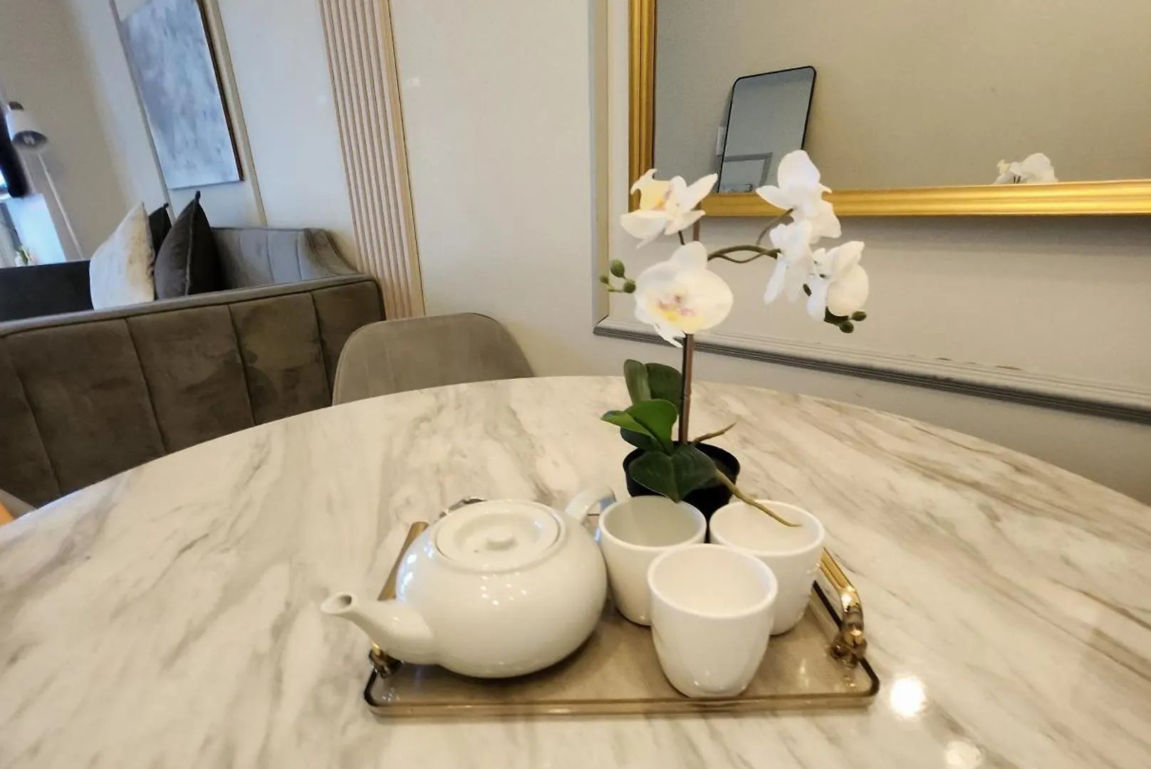Luxestaysmnl Parisian Charm 1Br Suite Pool Gym 400Mbps Wifi Netflix Amazing City View Taguig 0*,